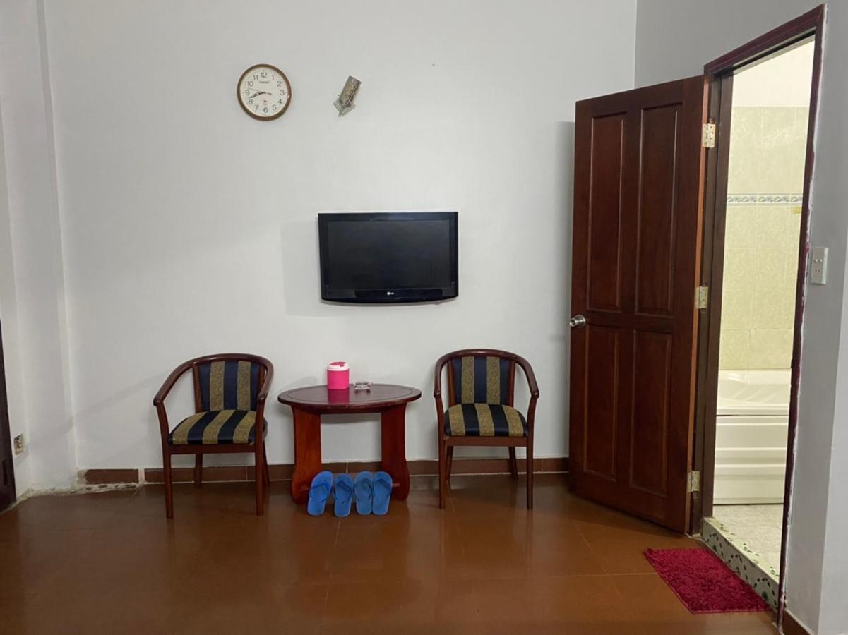 Khach San Thanh Hong Ho Chi Minh City Bagian luar foto
